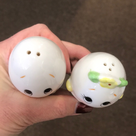 Vintage Lefton Anthropomorphic Mr&Mrs Humpty Dumpty Salt & Pepper - Picture 4 of 4